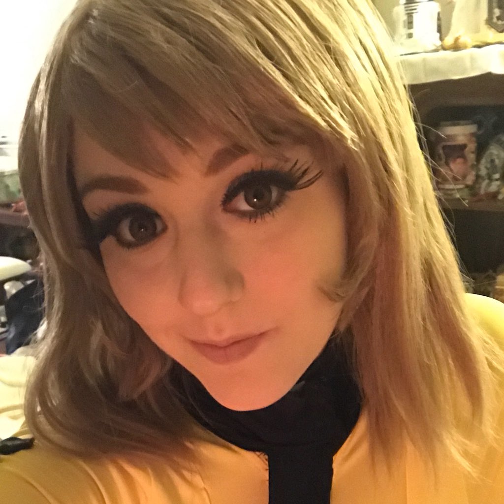 StarForceRebel's tweet photo. Feeling those Nova vibes tonight. #starblazers #nova #yukimori          #宇宙戦艦ヤマト #ヤマト2199
#ヤマト2202 #cosplay #novaforrester #yamato ✨ https://t.co/ahjTWJlnTx