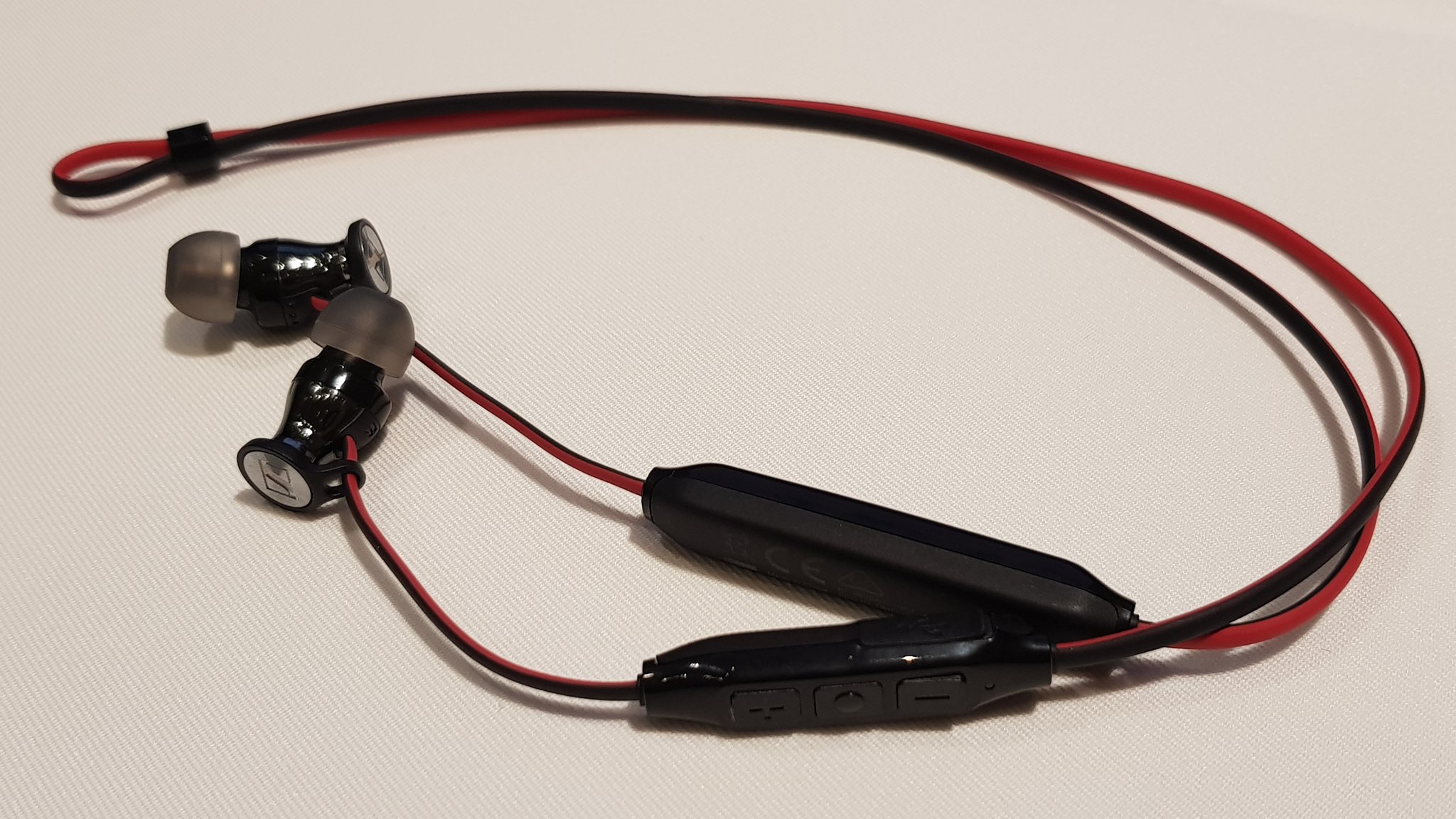 vg SENNHEISER MOMENTUM FREE ワイヤレス イヤホン www.nutrapharmsa.com