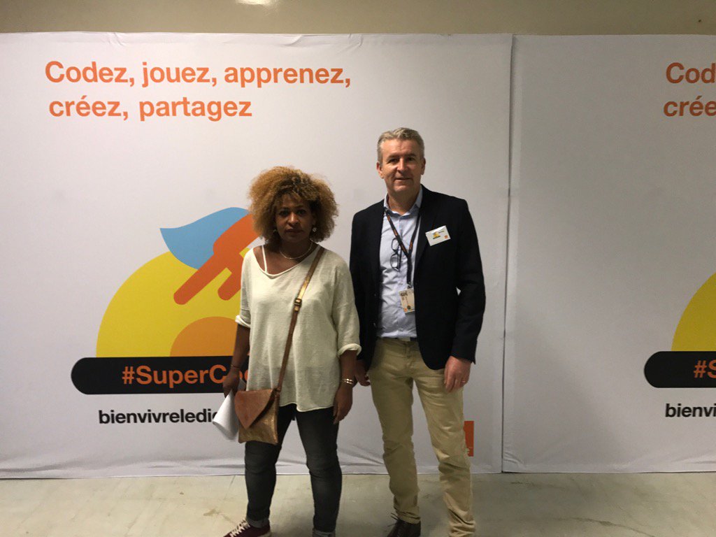 Je retrouve aujourd'hui #SuperCodeurs au collège Boris vian dans <a href="/Mairie17/">Mairie du 17e</a>. Il va encore faire des #Teenager #happy