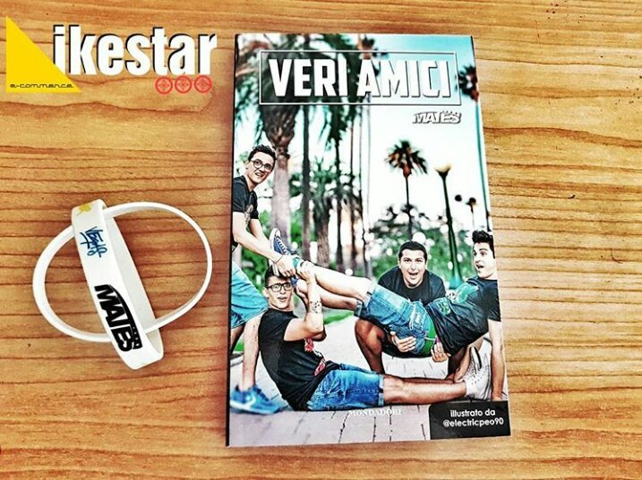 likestar_it's tweet photo. Ad un anno dalla pubblicazione...
Il libro VERI AMICI, quello con le firme originali dei Mates, lo potete trovare solo su likestar.it https://t.co/V91VjMVHpg