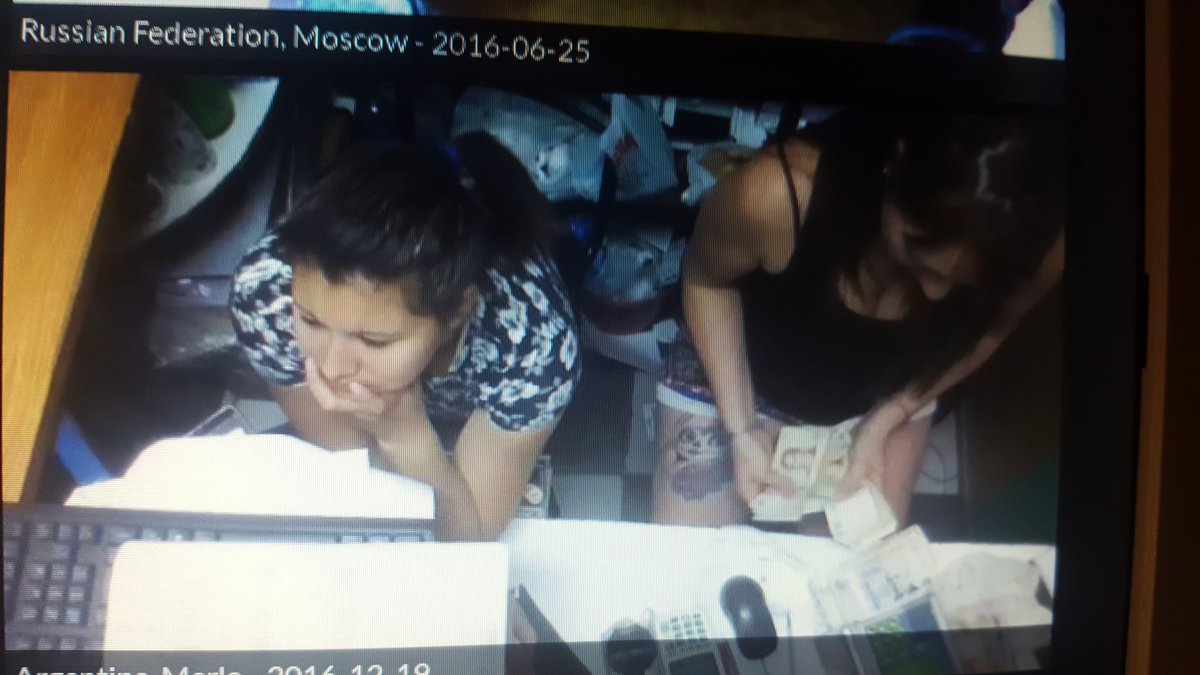 Lunarbiscuits's tweet photo. Counting the cash $$$$$$$$ @nyethompson #instructionsforhumans @BOMlab https://t.co/NHbcruzGAO