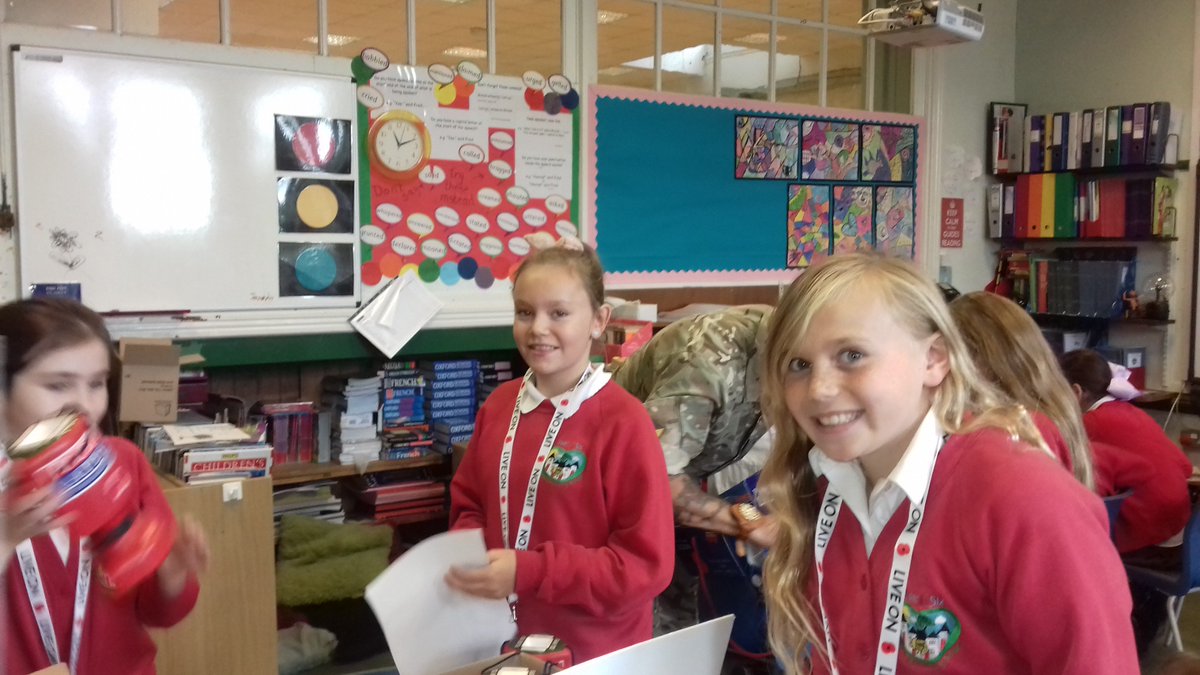 ApplebyPrimary's tweet photo. Busy, busy, busy in Mr Caygill's class, we've been packing Poppy Appeal boxes for the community with WO2 Mal Bellamy of #156RegimentRLC https://t.co/CaCrD1DjKA
