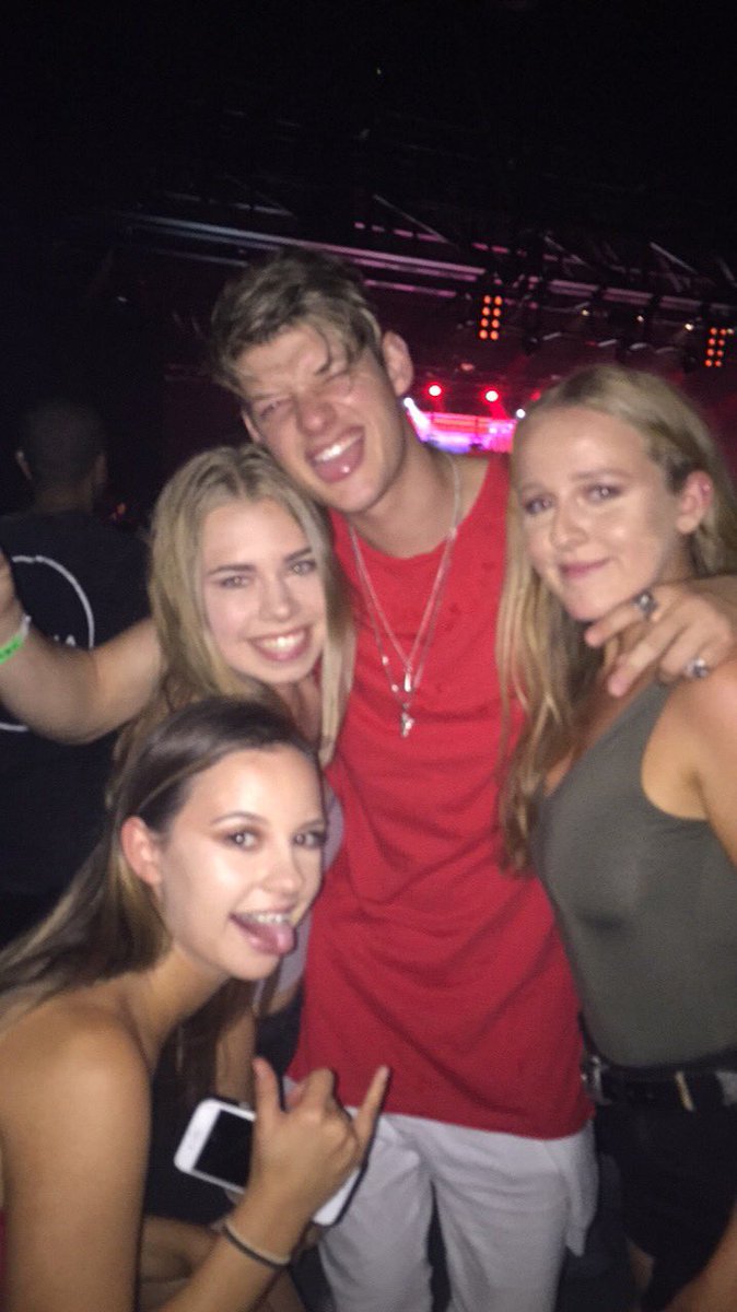 keeleyypf's tweet photo. jacko fuckin brazier kids @jackobrazier https://t.co/S4pJNqhjhk