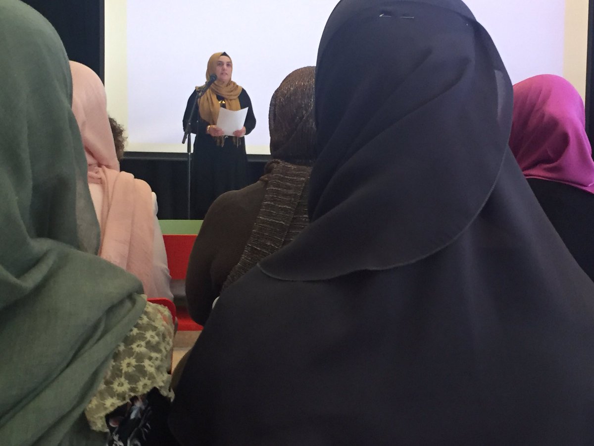 Symposium Schilderswijkmoeders is begonnen in de Mussen