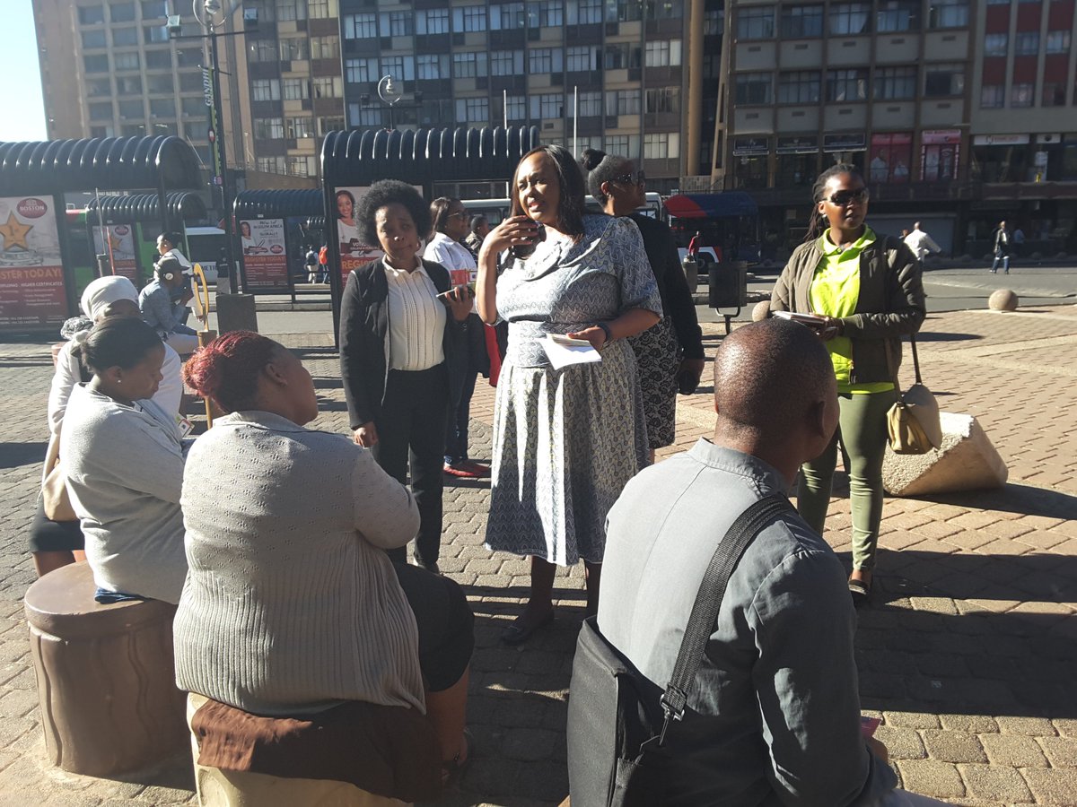 JoburgMetrobus's tweet photo. Cllr Nonhlanhla Makhuba, MMC for Transport in Joburg interacts with commuters@Ghandi Square #PublicTransportLoop @CityofJoburgZA ^NE https://t.co/tjpPvK0XcQ