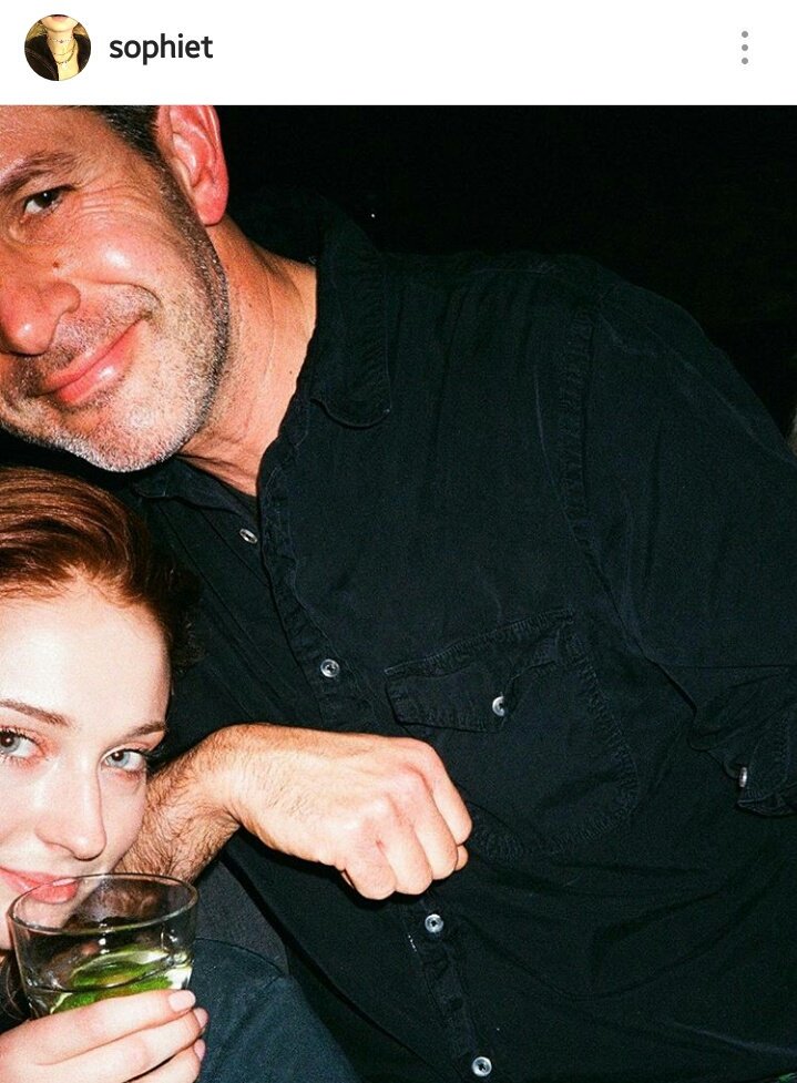 SirAegonT_'s tweet photo. @jes_chastain is one of us ๐ป
#KillCersei #GameofThrones #XMenDarkPhoenix @SophieT https://t.co/J1X7iZUbQZ