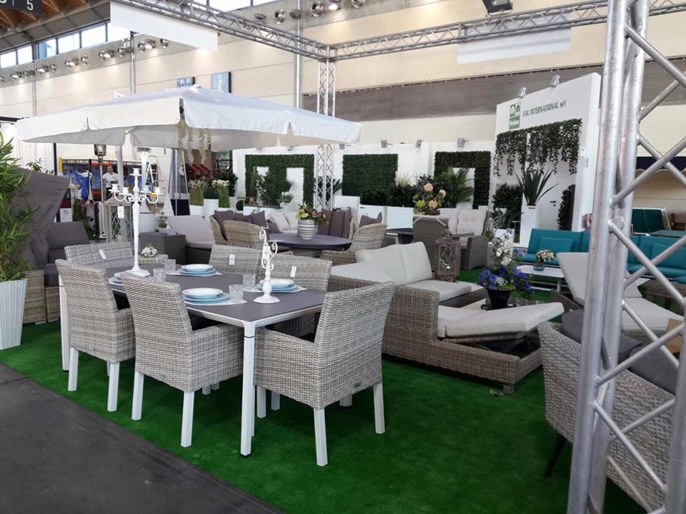 VGGroup's tweet photo. Sun di Rimini🌷🌳#vacchetti #vacchettispa #sun #sunfiera #rimini #ttgrimini #sun2017 #arredogiardino #gardencollection https://t.co/OR70N6ZOuB https://t.co/pgl0RrUIYJ