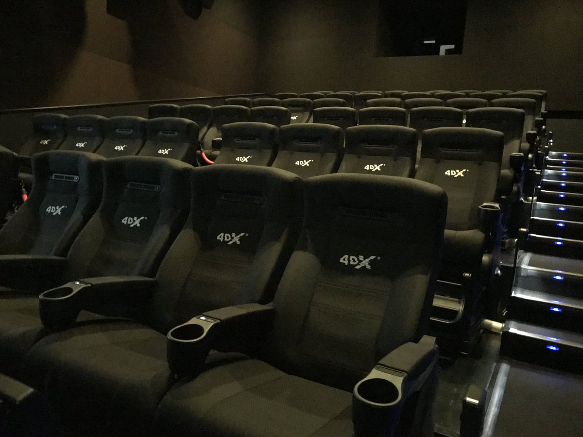 舞美 Maimi على تويتر やっとimax 4dx観てきた スクリーンの大きさにビックリ 動きにビックリ 楽しかった 艸 亜人見たよ シネマサンシャイン大和郡山