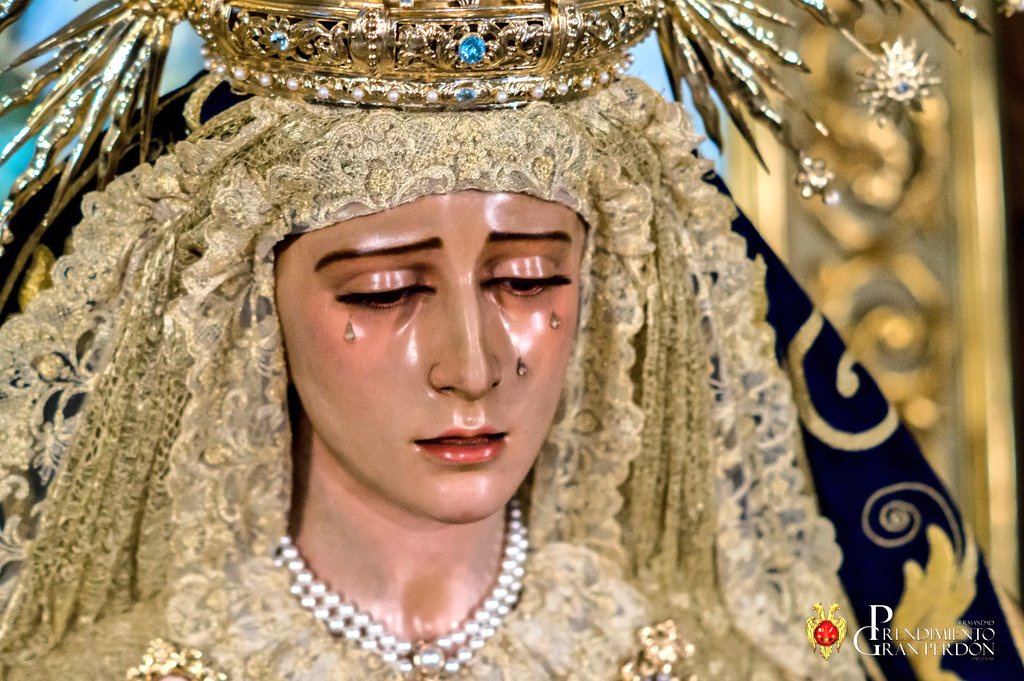 Felicidades reina del Gran Perdón, felicidades reina mía. Ruega siempre por tus ojos capuchineros