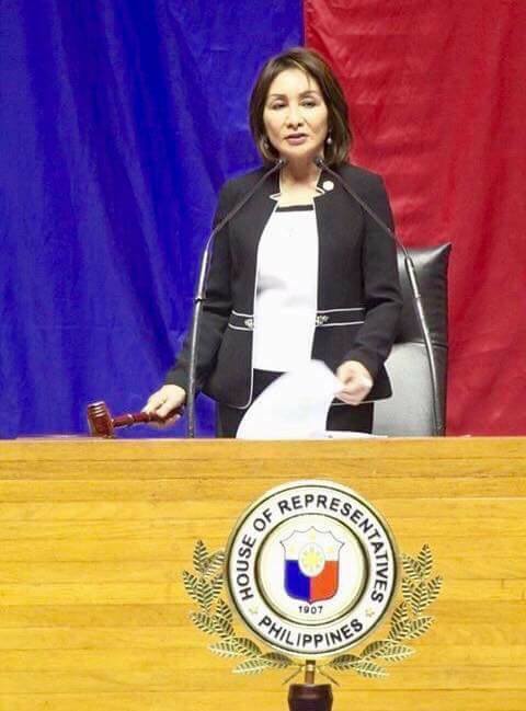ThinkingPinoyPH's tweet photo. SHE FOUGHT VS ANDY
She was one of few in the House Justice Committee who fought for Andy Bautista's impeachment, w… https://t.co/yn5a9ndsNn https://t.co/iCr5IVgm6G