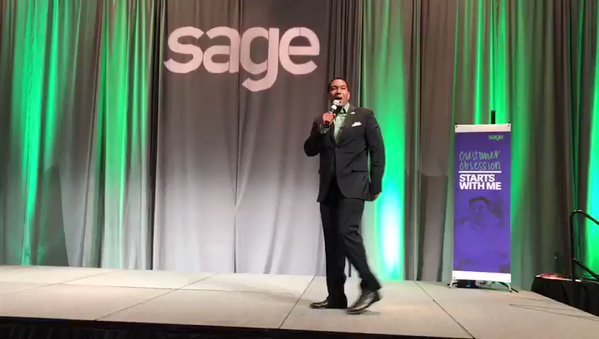 richsageUK's tweet image. Team USA at Sage always put on a brilliant show!! @t_cummings1 warming up the #Atlanta crowd #StartsWithMe 🇺🇸🇺🇸🇺🇸🚀🚀🚀 bit.ly/2kJxE0r