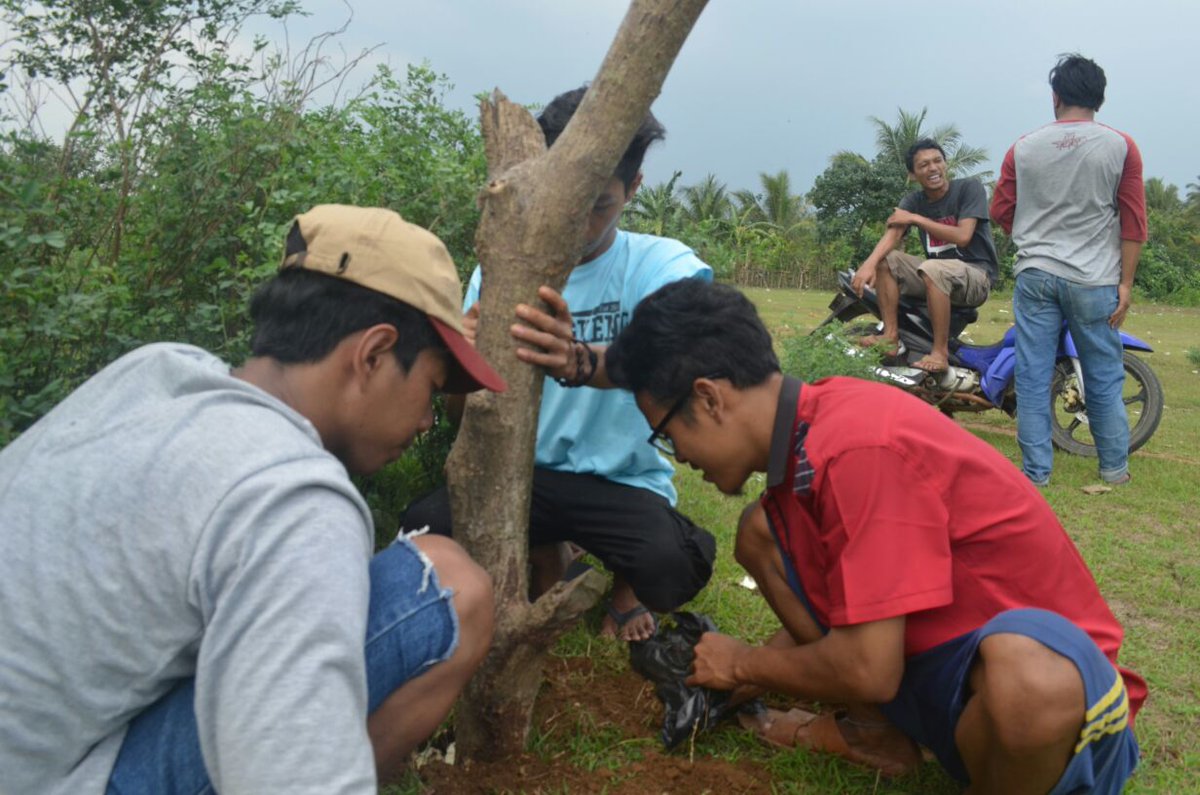 LetsDoItID1's tweet photo. Indonesia Clean Up Day-8Okt2017-Banten
#aksibersih2jam
#IndonesiaCleanUpDay2017
#RoadtoWorldCleanUpDay
#GerakanPungutSampah https://t.co/Oy40Zsm29E