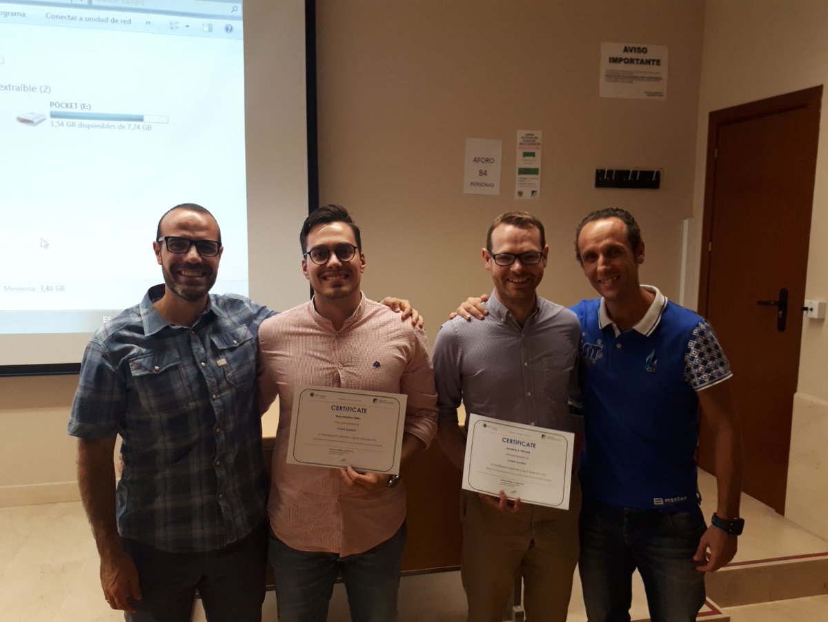 profithugr's tweet photo. Profith team! With @ruizruizjonatan @ortegaporcel #borjamartinez #JMitchell #research #ugr #profith https://t.co/7nCNoUJsHn