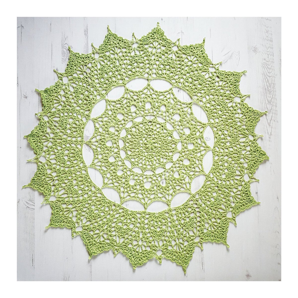 crochetteaparty's tweet photo. Mantilla Doily by Coats ... #mandala #doily #crochet #instacrochet #crochetmandala #makeitcoats #mantilladoily #coatscorrente https://t.co/kZDazsAt2N