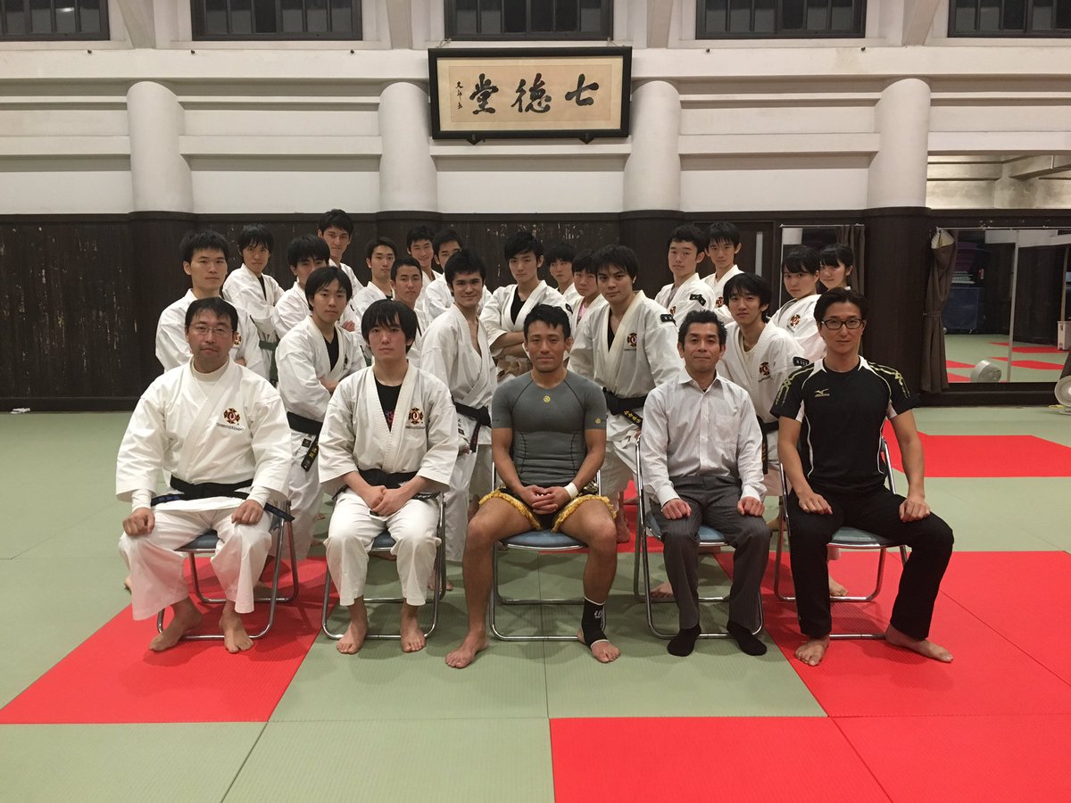 東大少林寺拳法部 در توییتر 10 11にキックボクシング講座を行いしました プロの選手をお招きして練習のコツや実戦で使える技術を教えていただいたり 軽いスパーリングを行ったりと貴重な経験をさせていただきました 伊東さん ありがとうございました 東大少林寺拳法部 در توییتر 10 11にキックボクシング講座を行いしました プロの選手をお招きして練習のコツや実戦で使える技術を教えていただいたり 軽いスパーリングを行ったりと貴重な経験をさせていただきました 伊東さん ありがとうございました