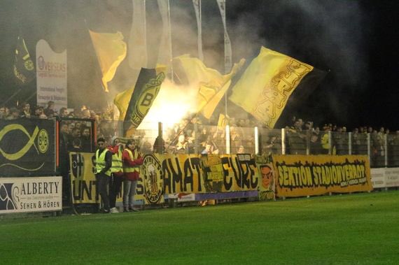 UltrasNation's tweet photo. #BorussiaDortmund in #Wegberg supporting their youth team.

10/10/17. https://t.co/BRTIOItgay
