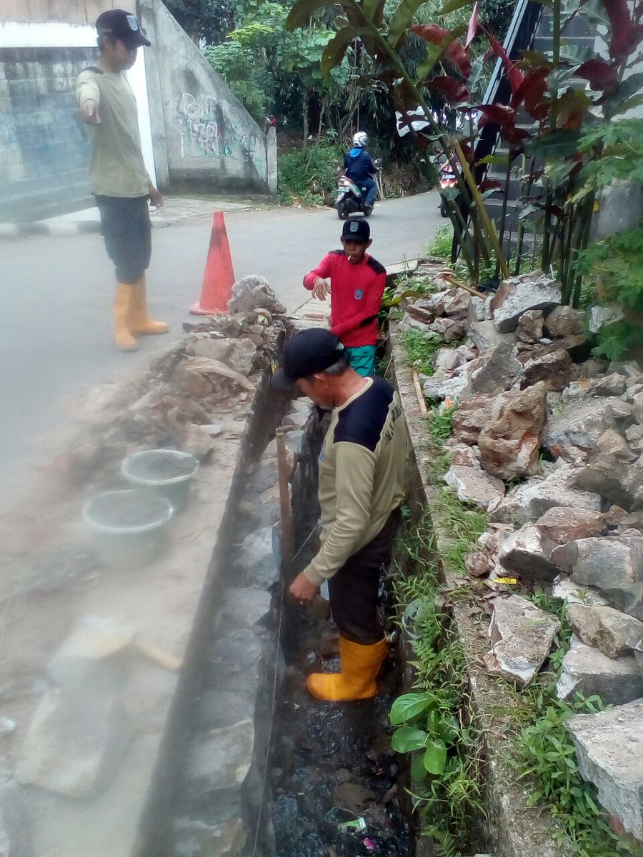 satgas jalan dan jembatan depok tweet media