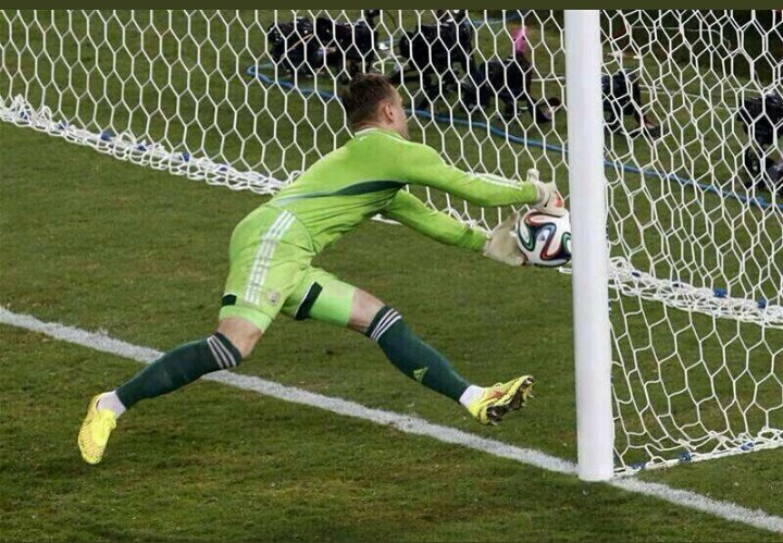 When your apps start updating yet you ain't on WiFi &amp; data is a struggle.