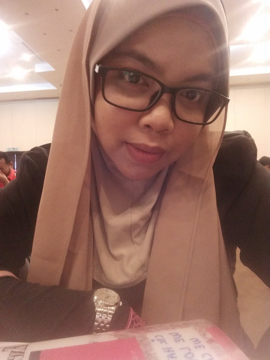 CikHati2's tweet photo. Macam Nii lah bila kau bangun lambat. https://t.co/8IMhO3z4l0