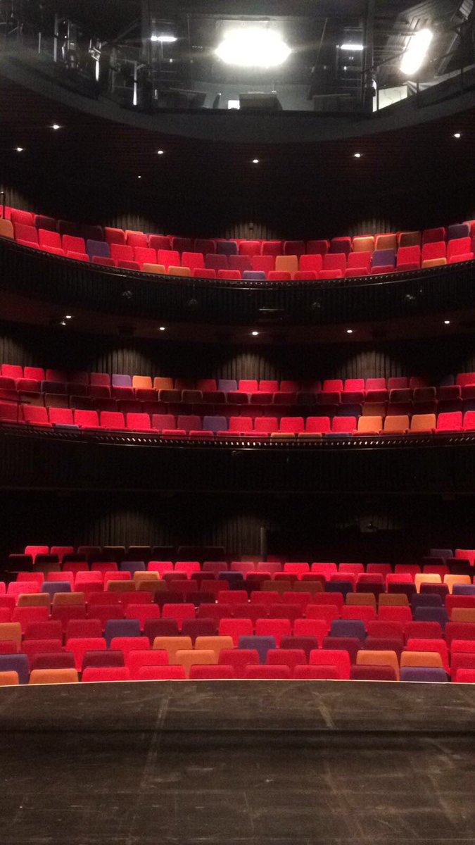 ThePaperBirds's tweet photo. Today's #PBMobile workshop space @HOME_mcr. Not bad eh?! #Orbit17 https://t.co/ny0yJmvTbk