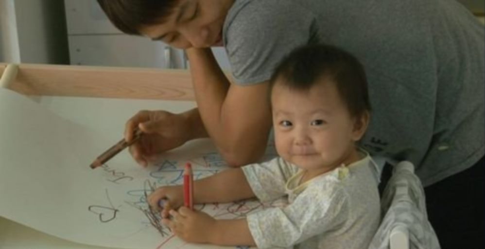 allkpop's tweet photo. Short track speed skater Ahn Hyun Soo and daughter to join 'Superman is Back'!
https://t.co/87VHJjxR1t https://t.co/SqbWHd03uL