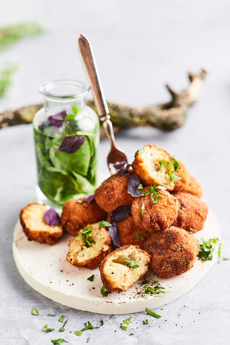 Šovakar pagatavo kartupeļu kroketes ar mocarellu, kuru recepti atradīsi oktobra "Četras sezonas" numurā. Sajūsmā būs visi!