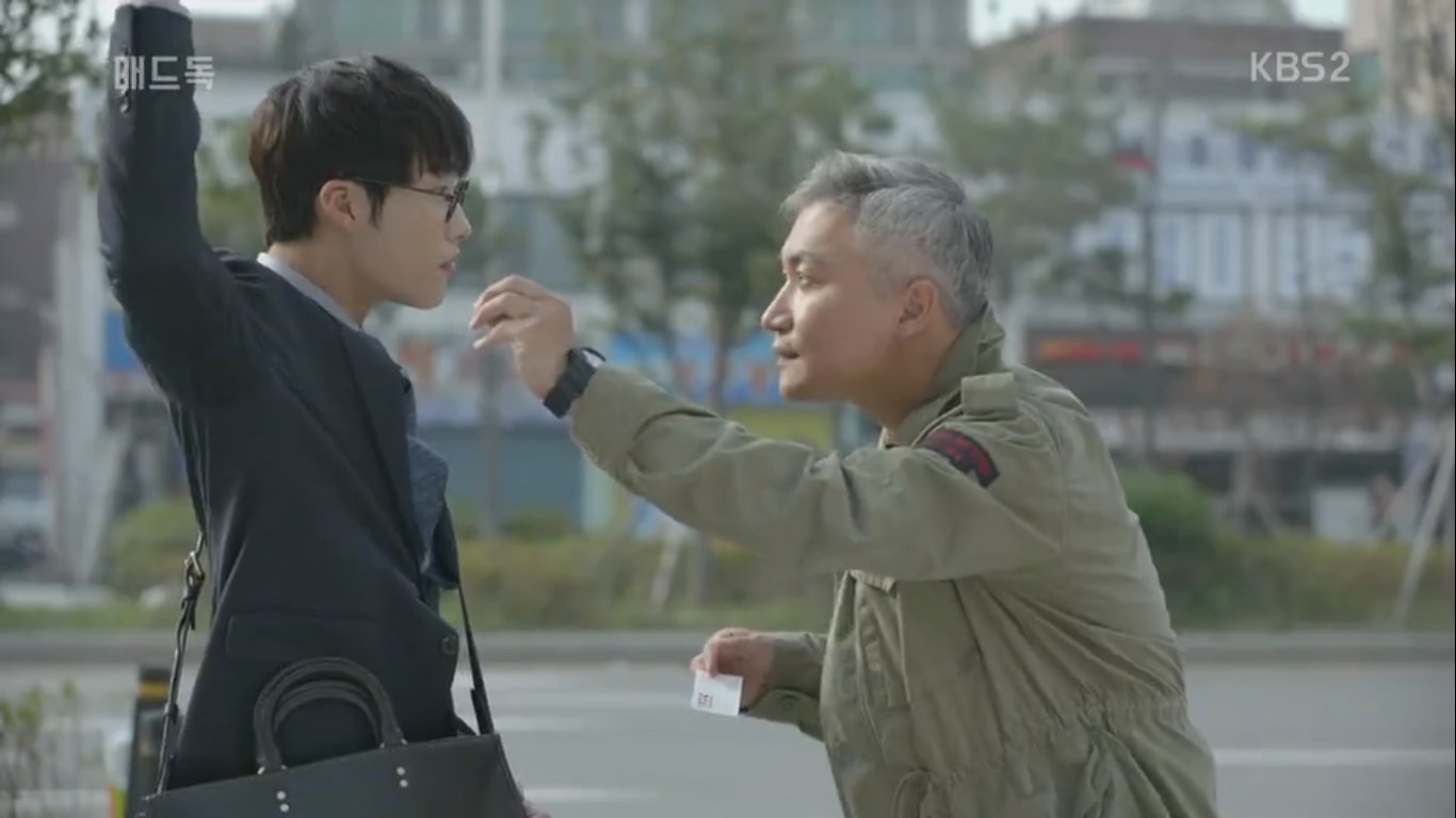 DL7RiO0UIAEc3Q9.jpg:large