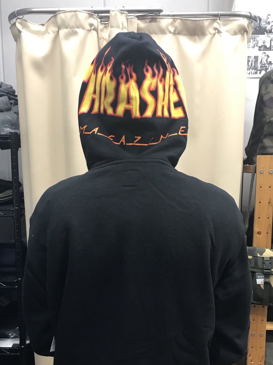 O Xrhsths B Flat Sto Twitter Vans Thrasher Vans Thrasherのコラボパーカー 入荷しました フードにthrasherのロゴが プリントされてるのがポイント さらにフォロワーさん限定 税抜き価格で先着順でステッカー プレゼント 平日はお店も空いてるので 平日来るの