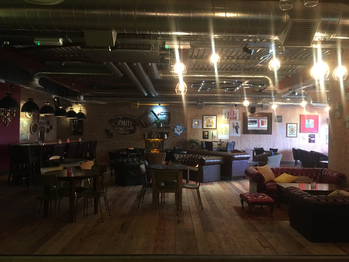 BarSocial1's tweet photo. #meetingspace contact us enquiries@bar-Social.co.uk to discuss our meeting and room hire packages https://t.co/dWcM5eHf6a