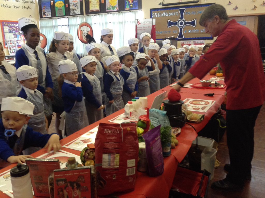 StCuthbertsPri's tweet photo. Year 1 &amp; Year 6 had a fantastic morning cooking with @jnrchefs 🍓🍇. https://t.co/n0BDk2PTNz