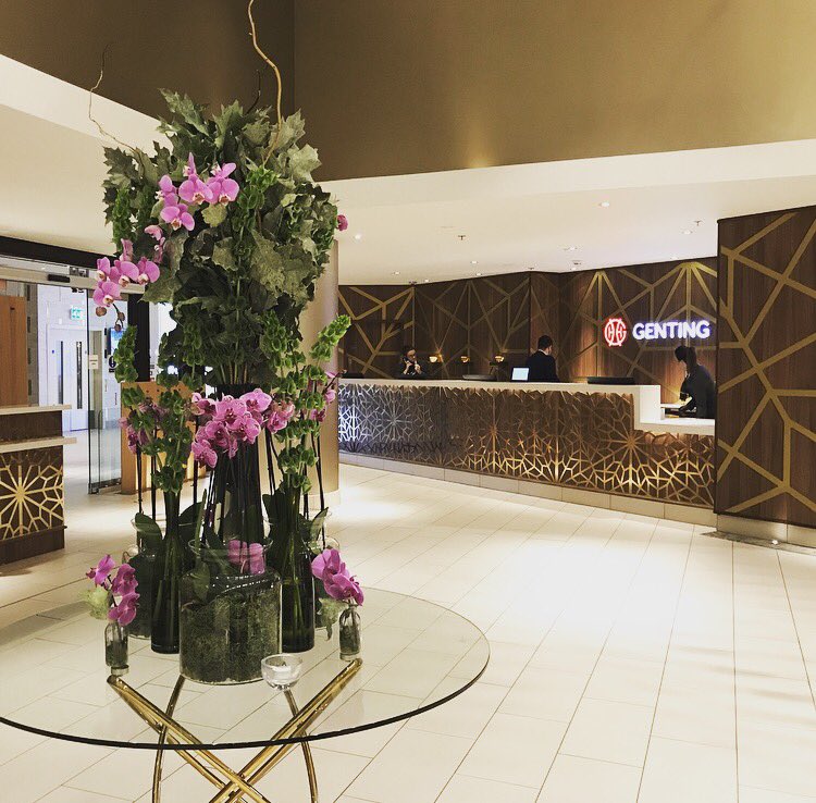 LauraAWheatley's tweet photo. On location today at @gentinghotelRWB #hotels #photoshoot #hotelmarketing @VIPPlusTV @journey https://t.co/ZrE2vx8IEw