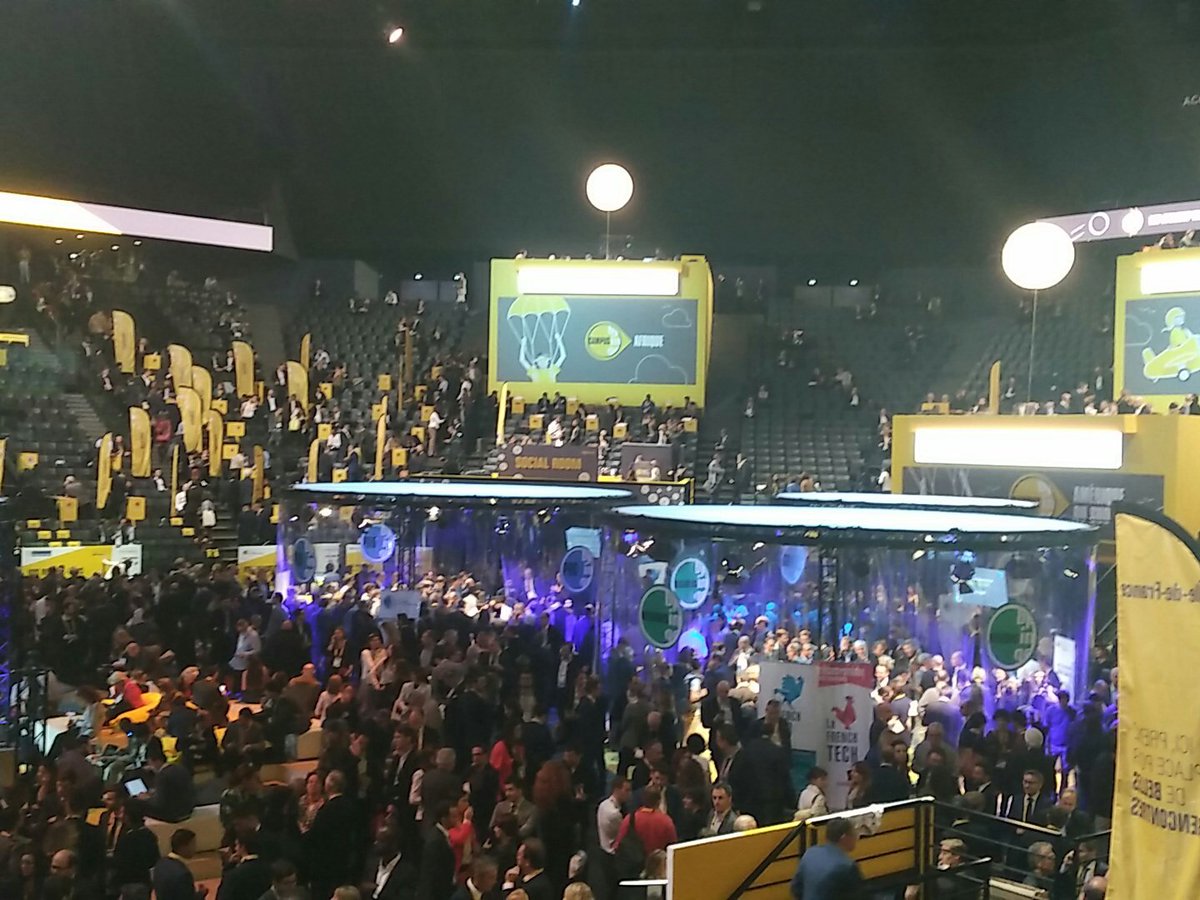 InnovationLoop's tweet photo. The Innovation Loop en jaune ! https://t.co/sEi4aXiSal