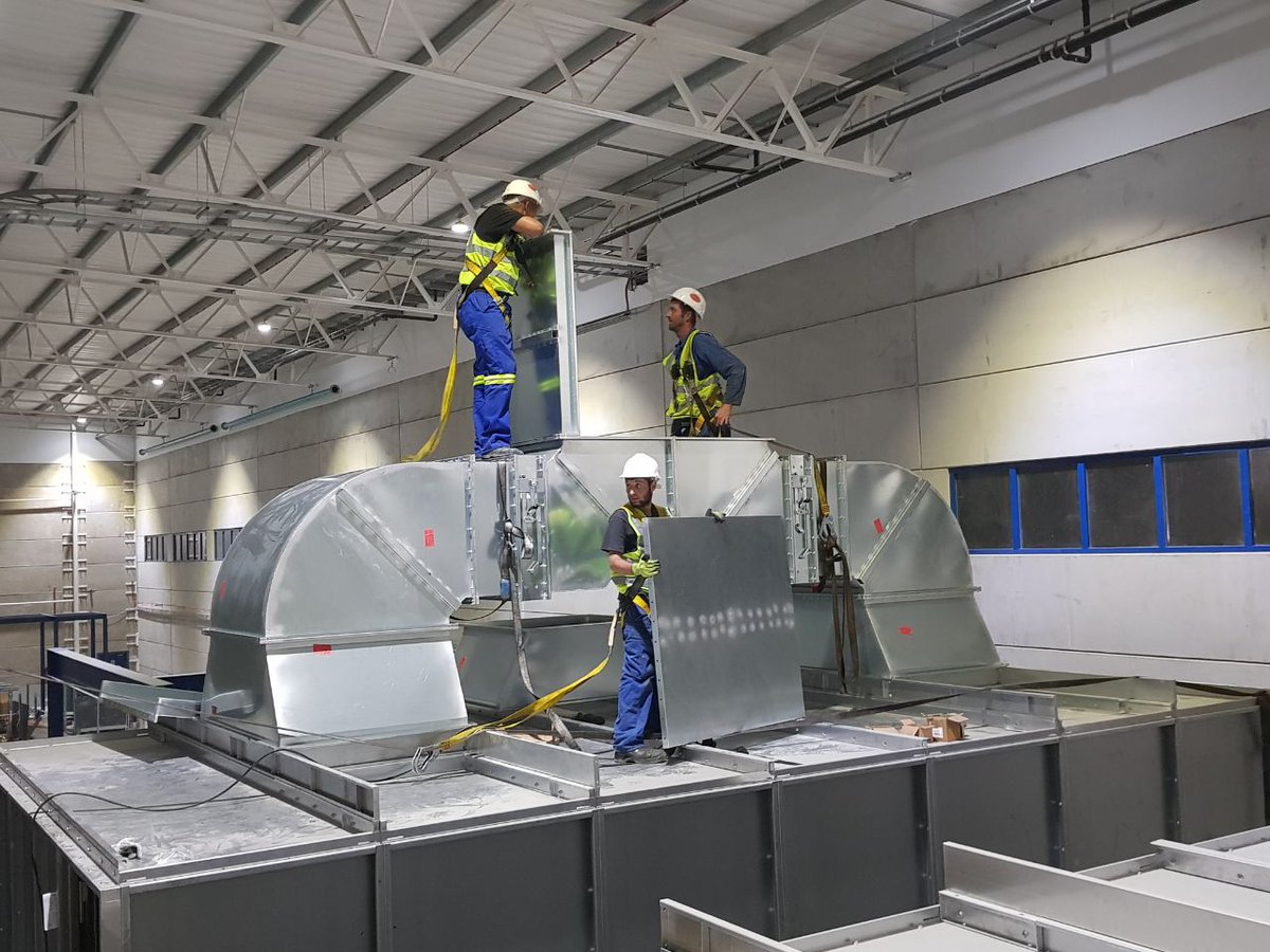 designcontract's tweet photo. Our boys in action, executing a complete ductwork system. #mcdesign https://t.co/LAqfJFY6nU https://t.co/XaON5evCRZ