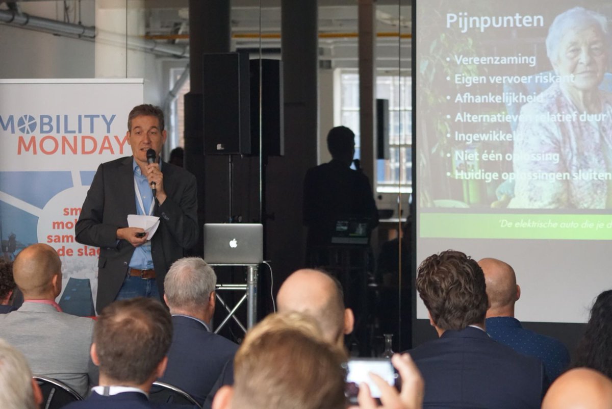 EBUtrecht's tweet photo. Alex van der Woerd @BuurautoNL: "Stilstaande deelauto's kunnen gebruikt worden voor en door ouderen in de wijk: Buurauto+#GetConnected https://t.co/MIITe8ZCFf
