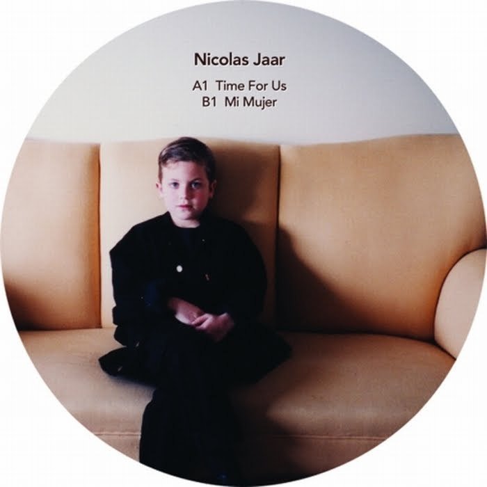 JezzaFonteneau's tweet photo. Nicolas Jaar, listening to the new stuff. https://t.co/pEJQj2kB72 https://t.co/fnx6tECJJK