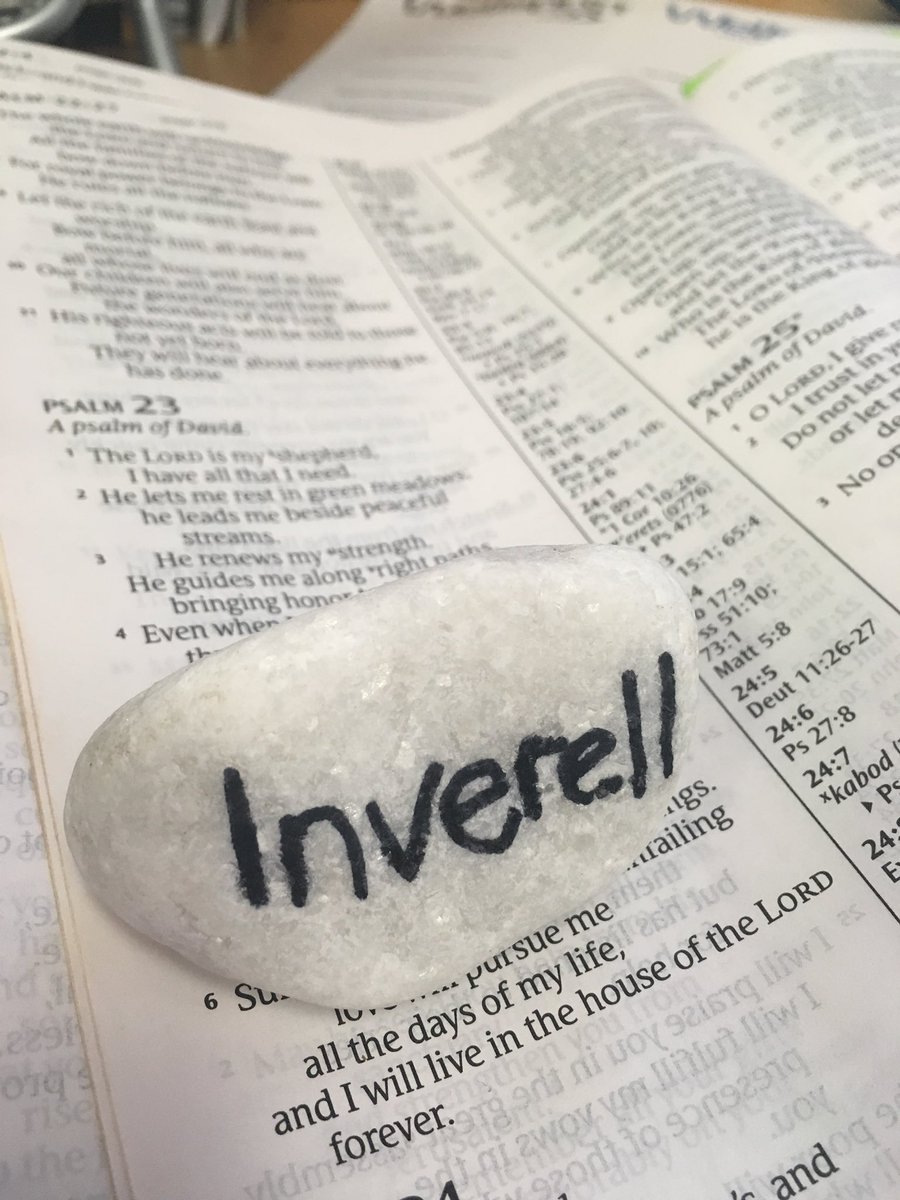 HelenRoberts_1's tweet photo. Praying for friends in Inverell, Australia today. Last week @movementdayuk we swapped stones, sharing stories & life. #mduk17 #pray4friends https://t.co/uta7d63CDt