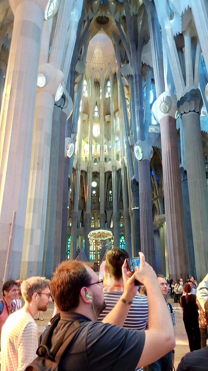 dfcarreiras's tweet photo. #ICALEPCS2017  icalepcs visits the Sagrada Familia Basilica. Wonderful!! https://t.co/WRxFk0wuTL