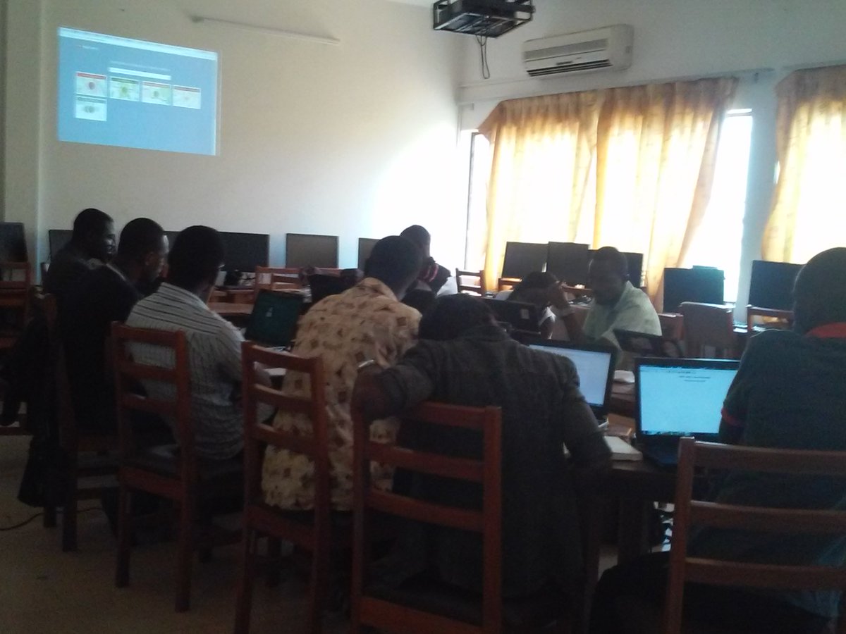 Franck_Akouete's tweet photo. Début du jour4 de l'#ActionOifProjetEOF avec le #webmapping #CarteInnov #mapcontrib #umap #maposmatic en #Afrique au #Togo à #Lomé. @ProjetEOF #tgtech #Team228 #OpenData @Opendatatg https://t.co/cQNQPC55QD