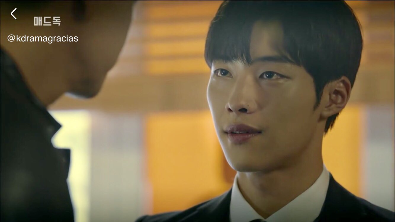 DL7jkUmVAAAQyQw.jpg:large