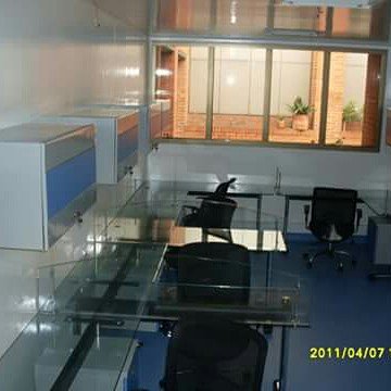 Boxservicios's tweet image. Puestos de trabajo en vidrio muy económicos contactenos tel 237 50 39 3142605096