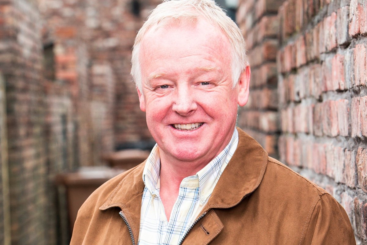 Happy Birthday Les Dennis a great television presenter, actor and comedian. 