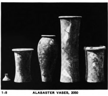 Thinking about future <a href="/PetrieMuseEgypt/">Petrie Museum</a> displays &amp; studying #TarkhanDress (world's oldest woven garment) &amp; tomb goods ucl.ac.uk/culture/petrie…