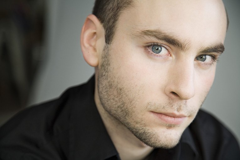 Three Cheers for cellist Jakob Koranyi, winner of the 1st Sixten Gemzeus Foundation Prize! imga.pro/2kGERP3