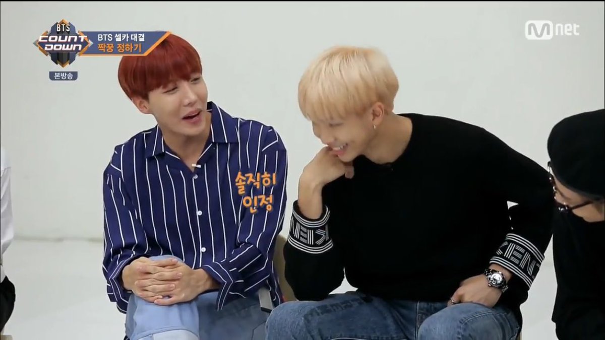 jhope218_94's tweet photo. ~ホソクを巡るバトル~

ホソクはナムジュンを選ぶ
↓
クサズのチームに入りたいと言い出すユンギ
↓
クサズに許可を得る
↓
ナムジュンからジェイホープを奪うユンギ https://t.co/MlyCxT3RLW