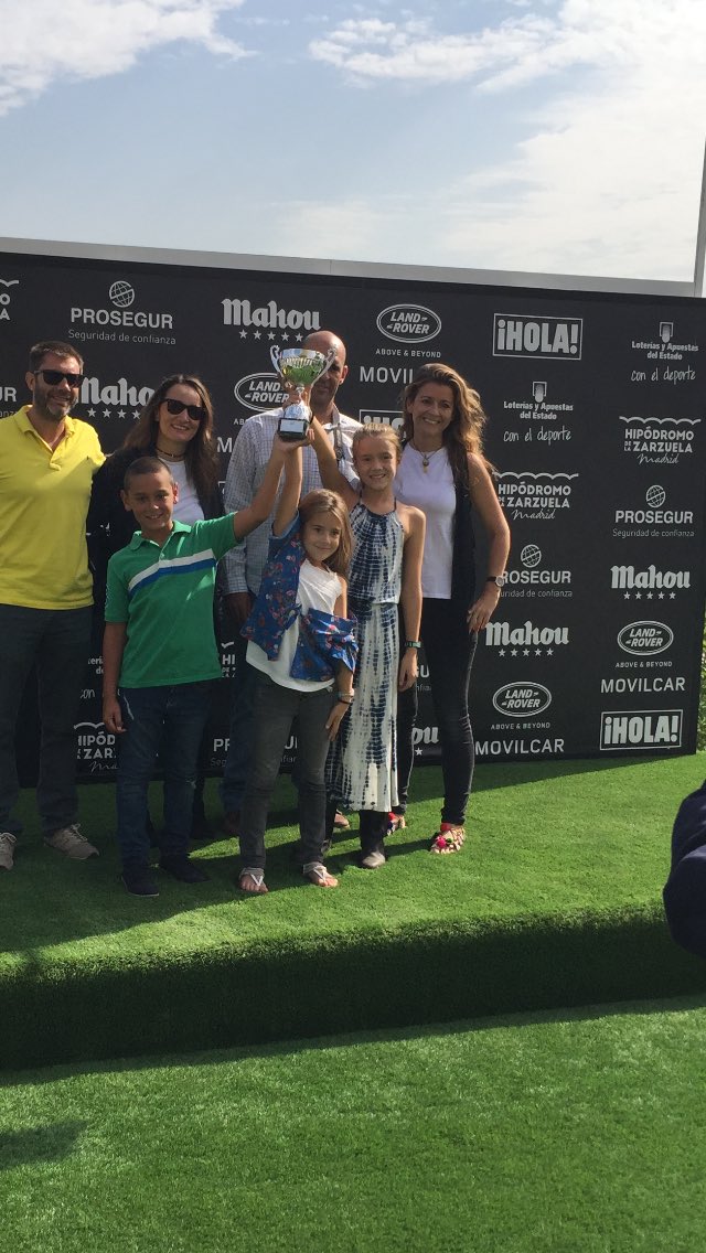 elrincondlpoker's tweet photo. Hoy tocaba ganar...
#DollyDimples
#Hipódromo #12Octubre
#DíaDeLaHispanidad https://t.co/XqCpAd999l