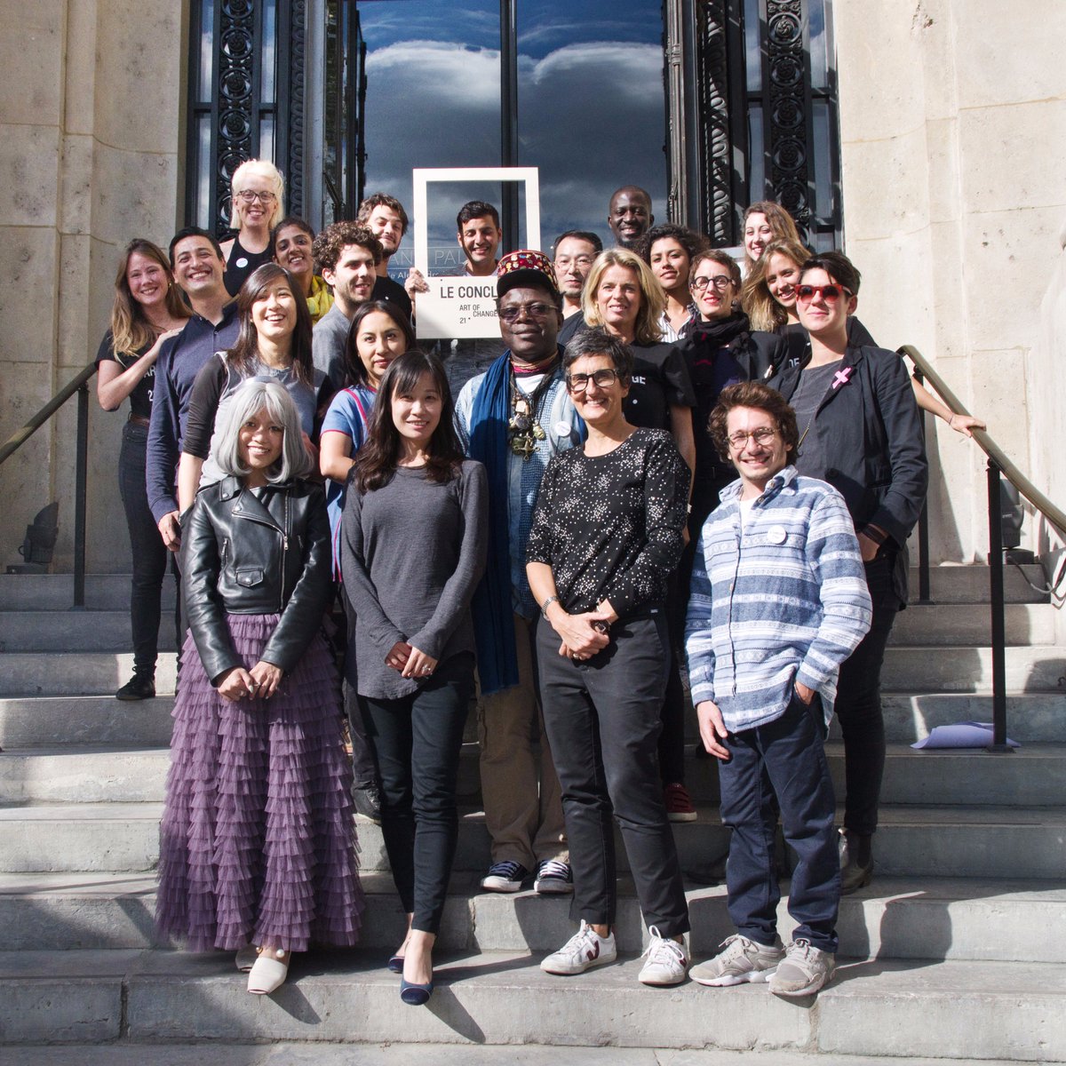 Artofchange21's tweet photo. Members of #LeConclave2017 48h to fight #climatechange @GrandPalaisRmn with 17 international changesmakers #Artists #Entrepreneurs #Youth https://t.co/URFpf8PuaB