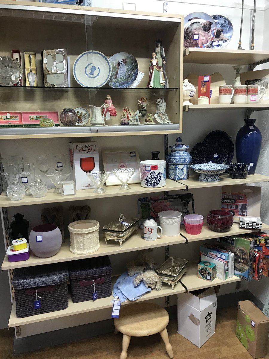 CRUK_Blackheath's tweet photo. Loads of luverly jubbly new stock out today #Cr_uk #blackheath #se3 #mens #ladies #christmas #homeware #shoes &amp; more! Come support #charity😘 https://t.co/IjbHe5GofJ