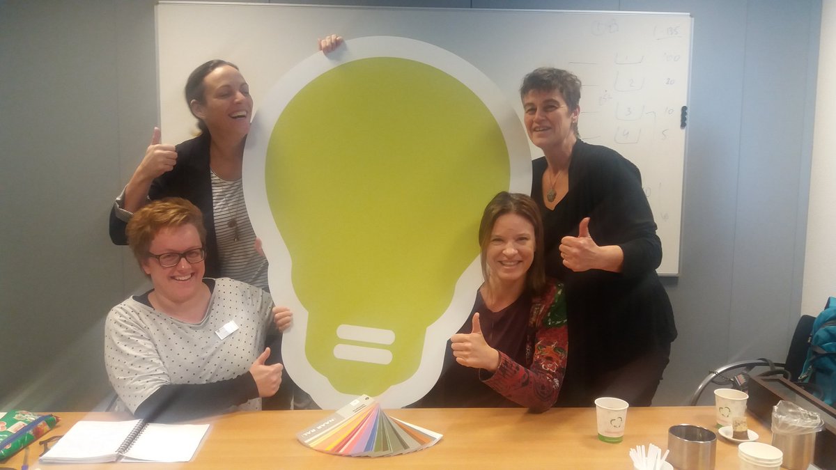 IngridLEVDeurne's tweet photo. Brainstormen over dementievriendelijk maken van een gebouw #bergopwaarts #ggdzob #savantzorg #levgroep https://t.co/a5kvl3SmcU
