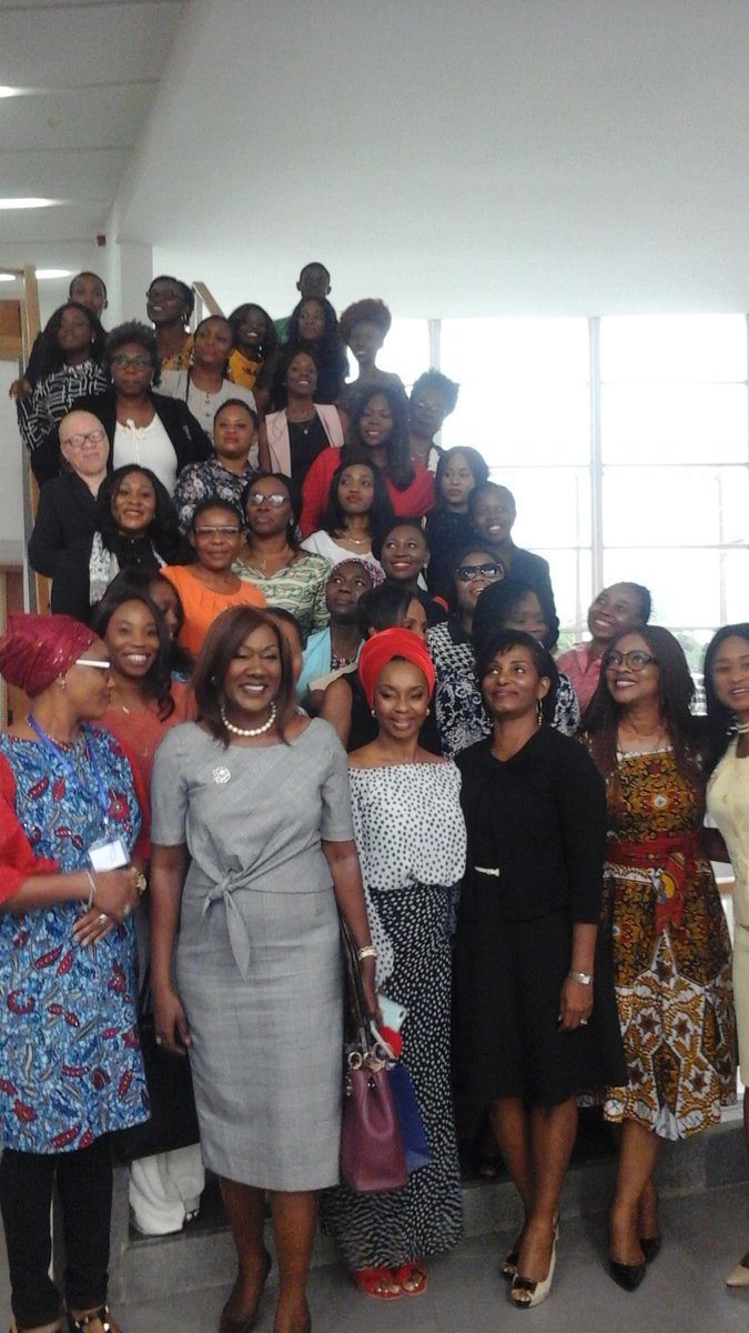 EDC4SME's tweet photo. The first session was awesome with several discussion and questions answered... #TheBalancingAct @MMWithNimi @tw_adesuwa #mmwn @nneninja https://t.co/8cUlnYBol3