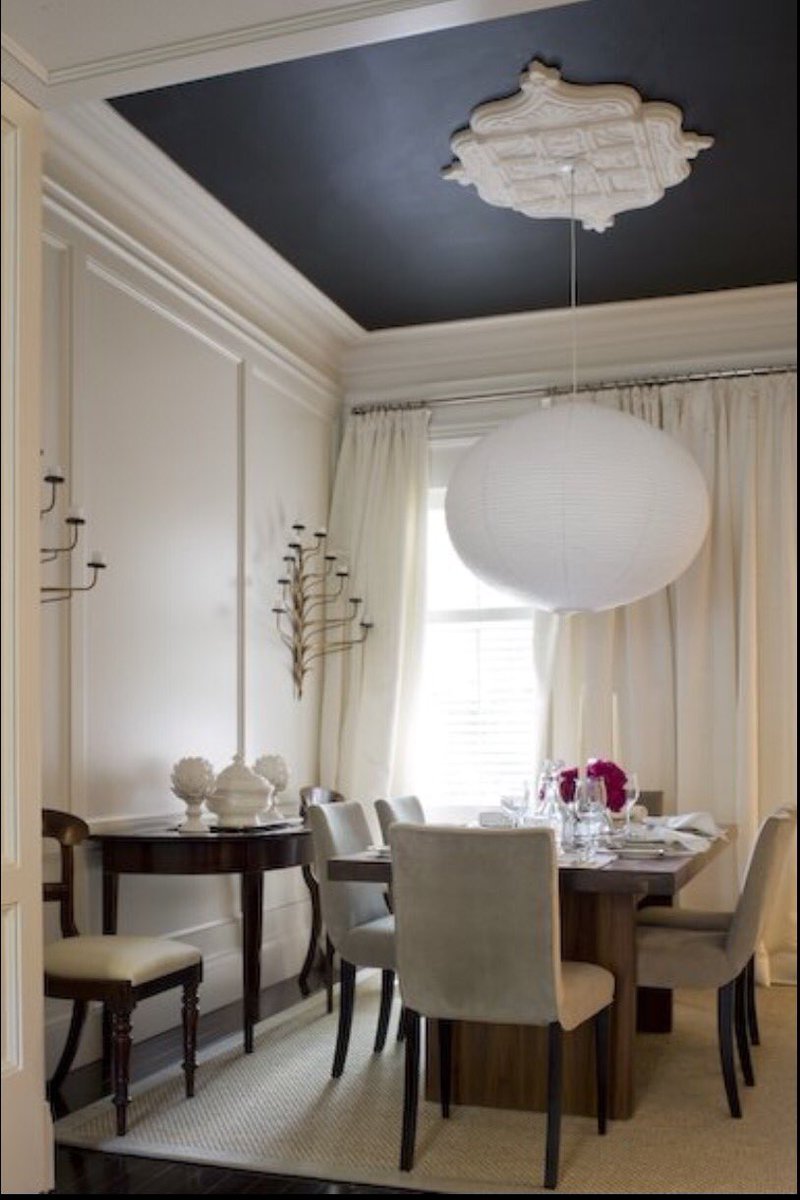 designwithidc's tweet image. Drama queen! The black ceiling,punctuated with a white medallion steals the show.